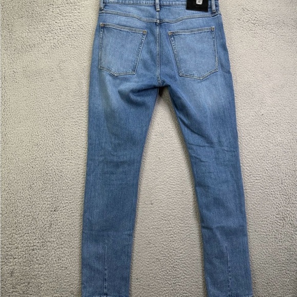 Neuw NWT Mens Nordstrom Revolve Classic Blue Denim Jean 34x32 Straight Leg - Picture 2 of 4